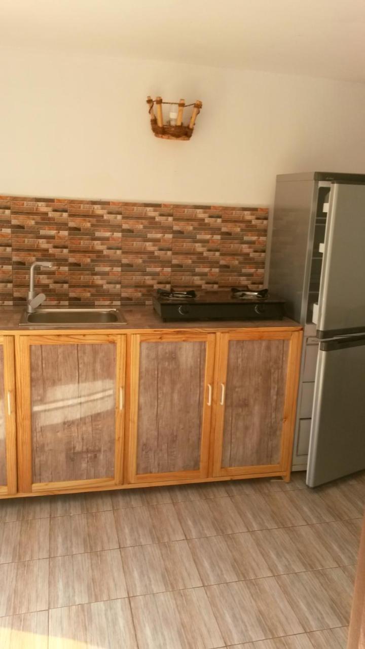 Jua Apartments 吉汶瓦 外观 照片